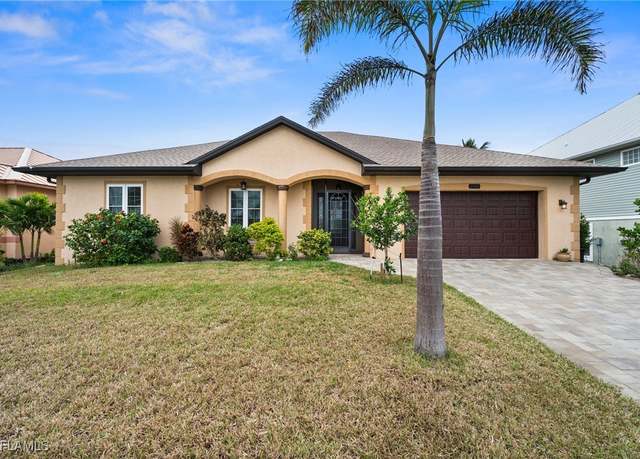 Property at 2405 Cherimoya Ln, St. James City, FL 33956, 3 beds, 3 baths