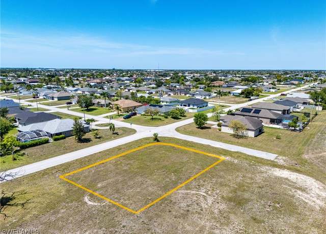 Property at 2421 SW 11th Pl, Cape Coral, FL 33914