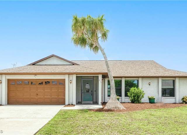 Property at 912 SE 18th Ter, Cape Coral, FL 33990, 3 beds, 2 baths