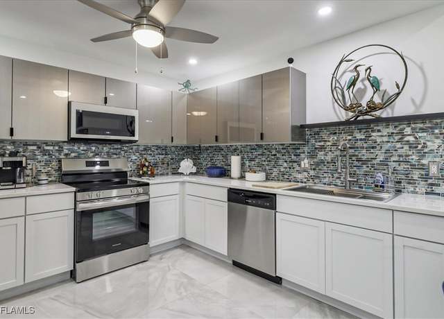 Property at 17310 Timber Oak Ln, Fort Myers, FL 33908, 2 beds, 2 baths