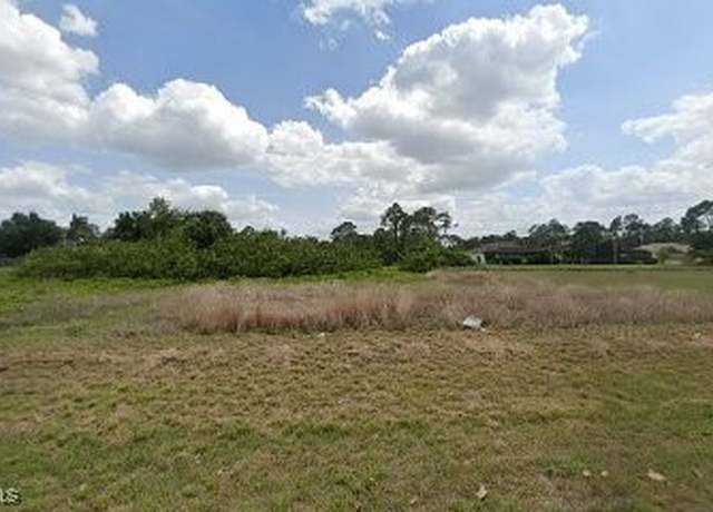 Property at 736 Mirror Lakes Dr, Lehigh Acres, FL 33974