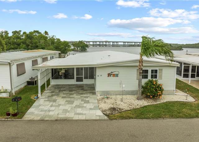 Property at 339 Shoreland Dr, Fort Myers, FL 33905, 2 beds, 2 baths