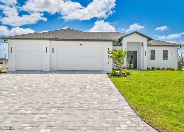 Property at 3513 SW 3rd St, Cape Coral, FL 33991, 4 beds, 2.5 baths