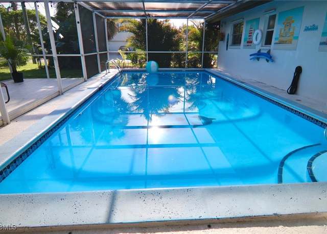 Property at 1437 SE 31st St, Cape Coral, FL 33904, 3 beds, 2 baths