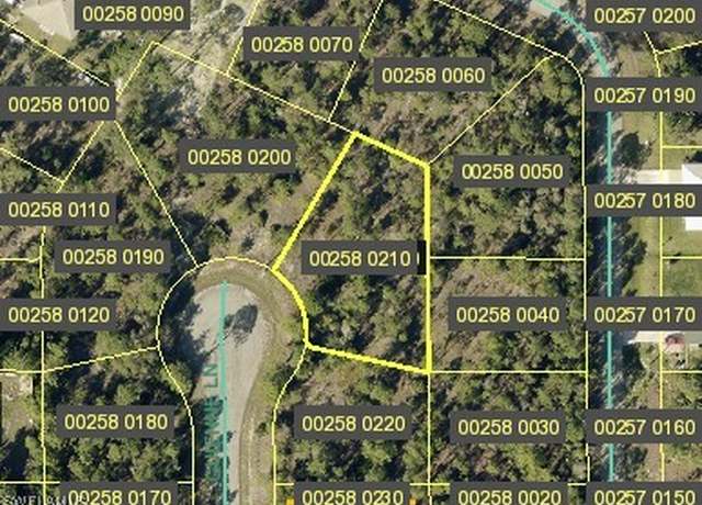 Property at 843 Guienne Ln, Lehigh Acres, FL 33974