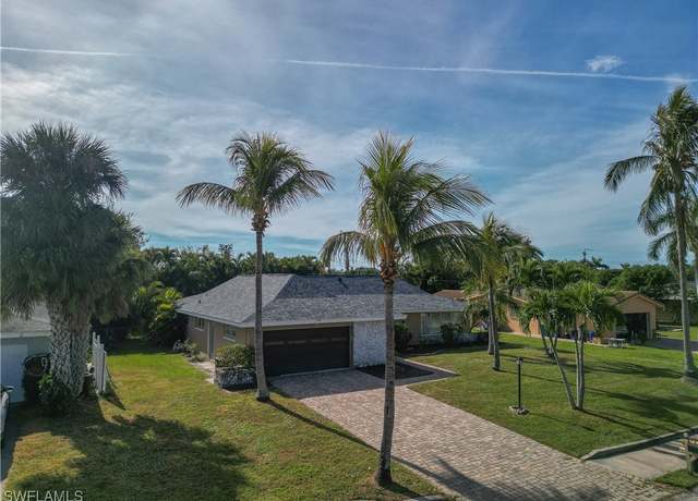 Property at 1450 Tanglewood Pkwy, Fort Myers, FL 33919, 3 beds, 2 baths