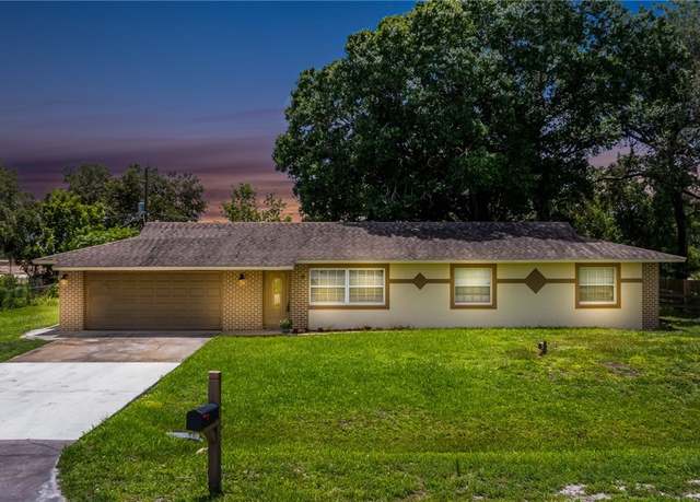 Property at 2319 Barcelona Ave, Fort Myers, FL 33905, 3 beds, 2 baths