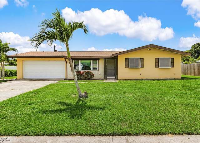 Property at 4555 Vinsetta Ave, North Fort Myers, FL 33903, 4 beds, 2 baths