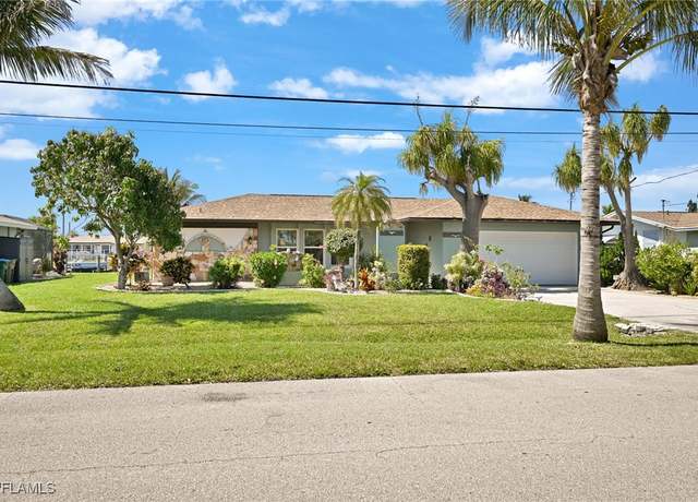 Property at 4524 SE 1st Pl, Cape Coral, FL 33904, 3 beds, 3 baths