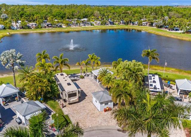 Property at 10211 Surfwood Ct, Fort Myers, FL 33905