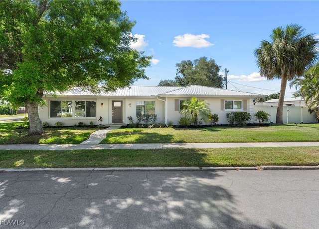 Property at 5664 Natoma Dr, Fort Myers, FL 33919, 3 beds, 2 baths