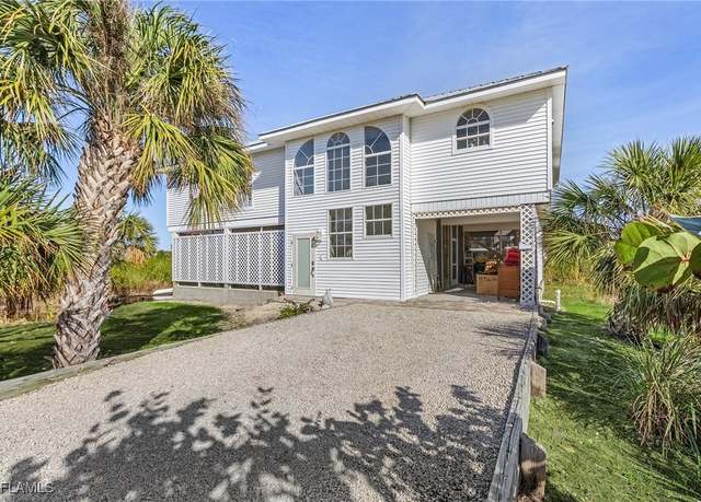 Property at 686 Spartina Ct, Sanibel, FL 33957, 3 beds, 2 baths