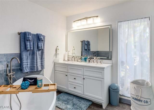 Property at 2250 Rio De Janeiro Ave, Punta Gorda, FL 33983, 3 beds, 4 baths
