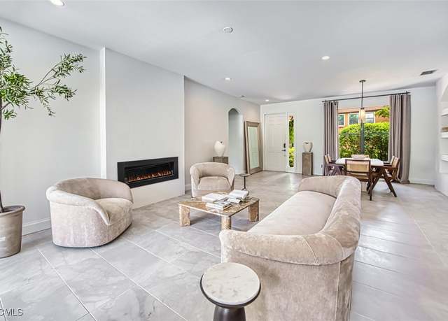 Property at 12460 Country Day Cir, Fort Myers, FL 33913, 4 beds, 3 baths