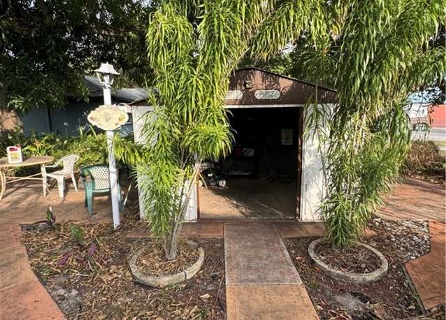 Property at 1937 Evans Ave, Fort Myers, FL 33901, 3 beds, 1.5 baths