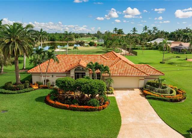 Property at 7292 Popham Dr, Fort Myers, FL 33919, 3 beds, 2.5 baths