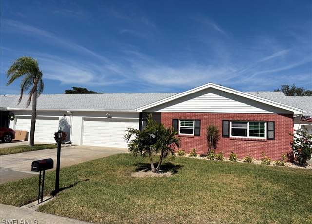 Property at 1515 Edgewater Cir, Fort Myers, FL 33919, 3 beds, 2.5 baths