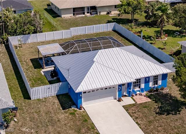 Property at 513 SE 27th Ter, Cape Coral, FL 33904, 3 beds, 2 baths