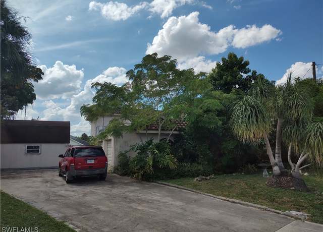 Property at 793 Hydrangea Dr, North Fort Myers, FL 33903, 4 beds, 3.5 baths