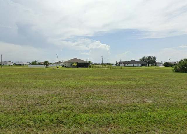 Property at 4230 E Gator Cir, Cape Coral, FL 33909