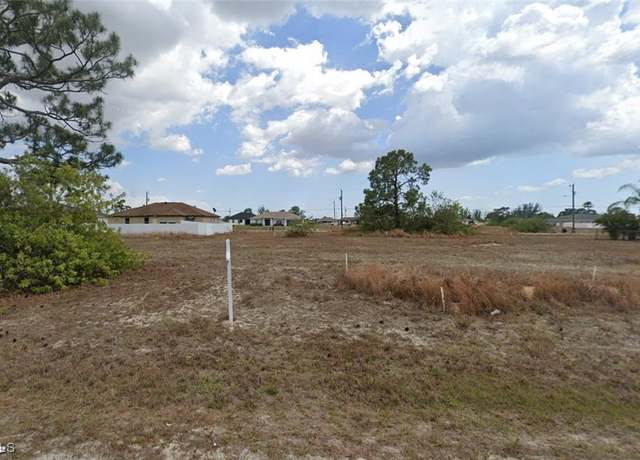 Property at 1702 NW 17th St, Cape Coral, FL 33993