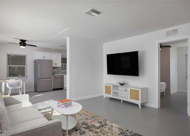 Property at 2668-2674 Michigan Ave, Fort Myers, FL 33916, 4 beds, 2 baths