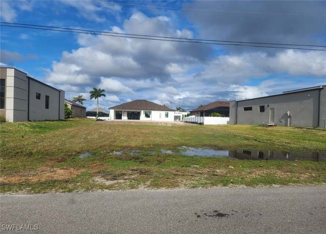 Property at 109 SW 37th Pl, Cape Coral, FL 33991