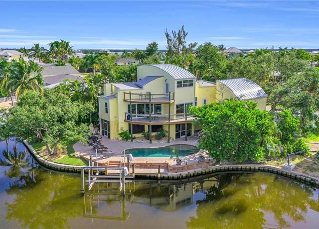 Property at 196 Dundee Rd, Fort Myers Beach, FL 33931, 3 beds, 3 baths