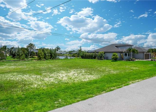 Property at 2809 SW 17th Pl, Cape Coral, FL 33914