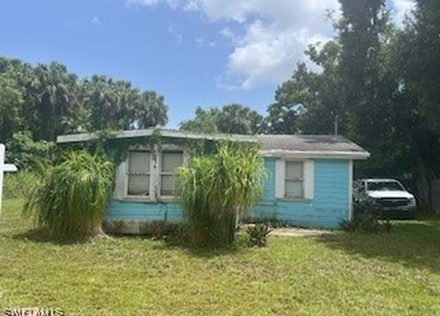 Property at 537 State St, North Fort Myers, FL 33903, 2 beds, 1 bath