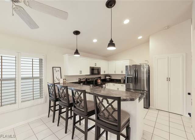 Property at 3762 Sabal Springs Blvd, North Fort Myers, FL 33917, 2 beds, 2 baths