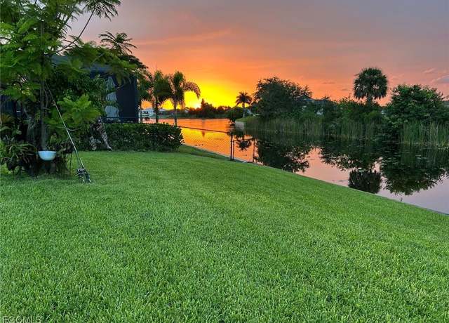 Property at 315 Gleason Pkwy, Cape Coral, FL 33914, 3 beds, 2 baths