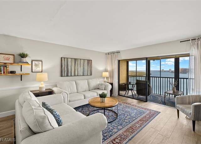 Property at 400 Lenell Rd #706, Fort Myers Beach, FL 33931, 1 bed, 2 baths