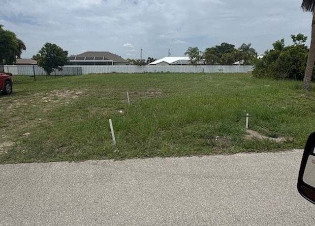 Property at 2113 NE 1st St, Cape Coral, FL 33909