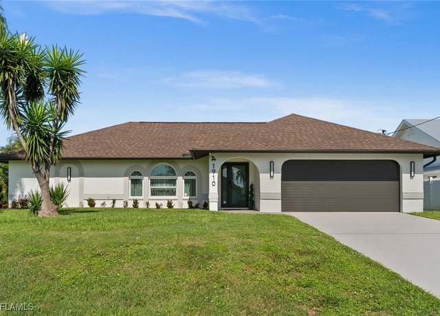 Property at 1910 SE 10th Pl, Cape Coral, FL 33990, 3 beds, 2 baths