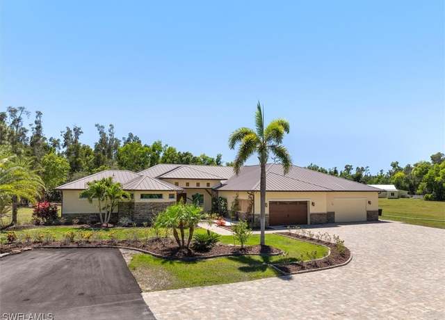 Property at 15860 Glendale Ln, Fort Myers, FL 33912, 3 beds, 3.5 baths