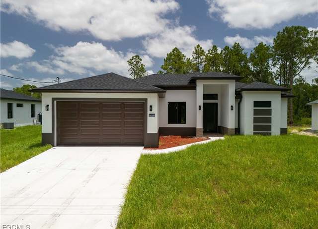 Property at 2812 39th St W, Lehigh Acres, FL 33971, 3 beds, 2 baths