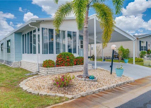 Property at 422 Horizon Dr, North Fort Myers, FL 33903, 2 beds, 2 baths