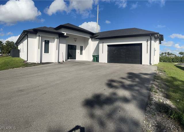 Property at 4067 33rd Ave NE, Naples, FL 34120, 3 beds, 2 baths