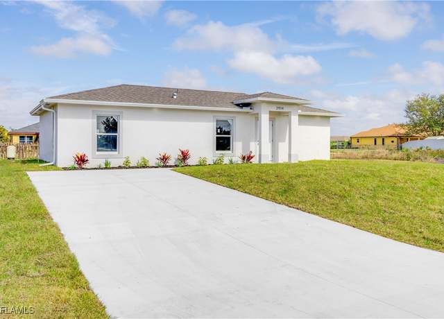 Property at 2914 22nd St SW, Lehigh Acres, FL 33976, 3 beds, 2 baths