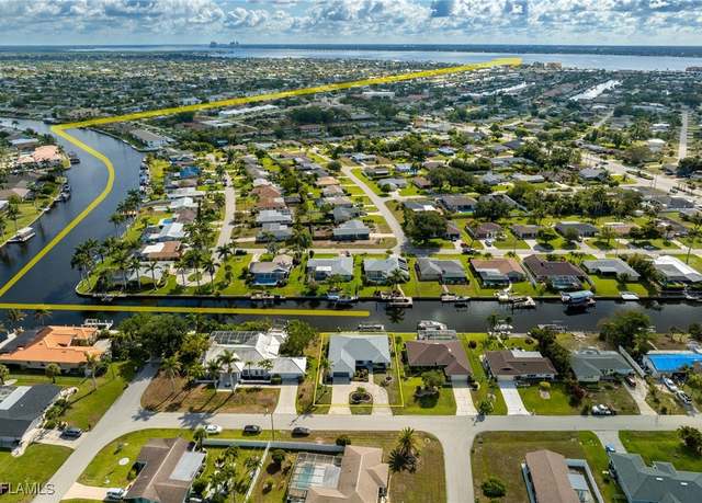 Property at 4407 SE 11th Pl, Cape Coral, FL 33904, 3 beds, 2 baths
