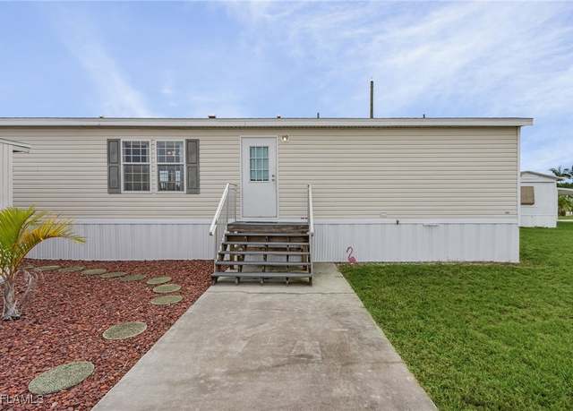 Property at 5001 Flamingo Dr, St. James City, FL 33956, 2 beds, 2 baths