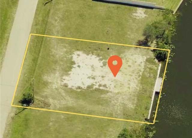 Property at 10 NW 29th Pl, Cape Coral, FL 33993