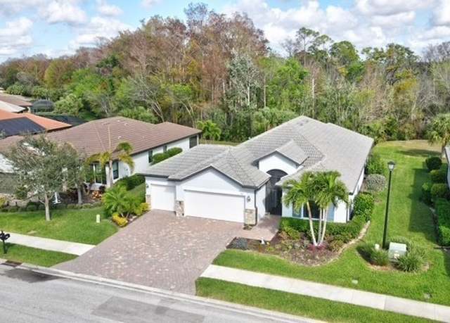 Property at 4101 E Hampton Cir, Alva, FL 33920, 4 beds, 2 baths
