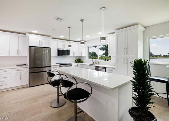 Property at 1404 Myerlee Country Club Blvd, Fort Myers, FL 33919, 2 beds, 2 baths