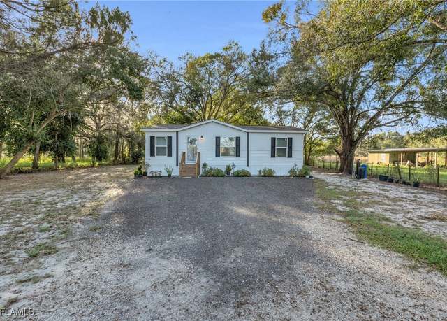 Property at 1079 Summerall Rd, Labelle, FL 33935, 3 beds, 2 baths