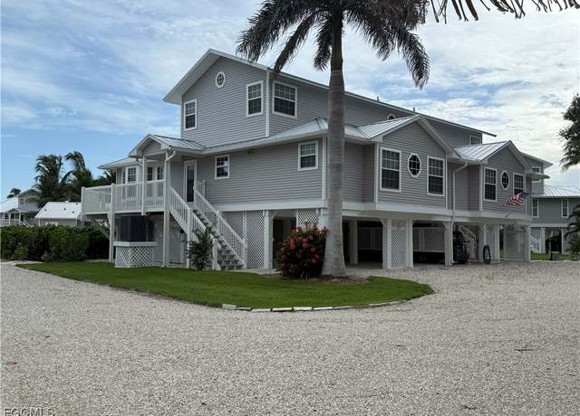 Property at 2297 Dixie Lee Ct, St James City, FL 33956, 3 beds, 2 baths
