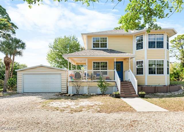 Property at 1609 Lee Ave, Lehigh Acres, FL 33972, 3 beds, 2.5 baths