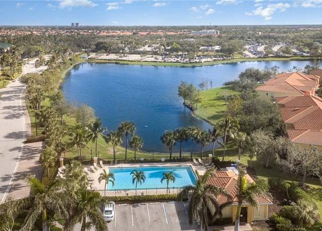 Property at 16129 Via Solera Cir #102, Fort Myers, FL 33908, 2 beds, 2.5 baths