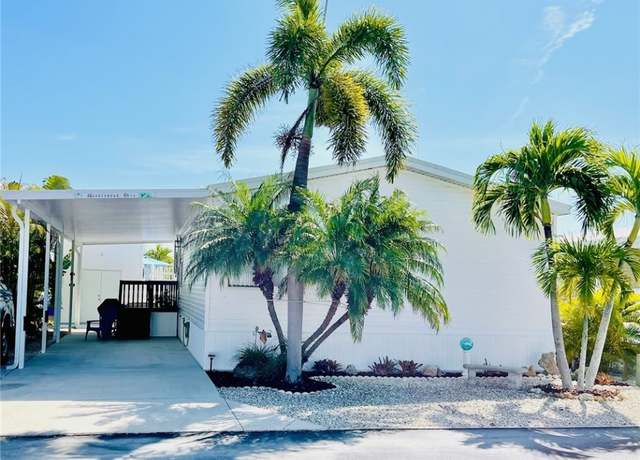 Property at 3064 Sloop Ln, St. James City, FL 33956, 2 beds, 2 baths